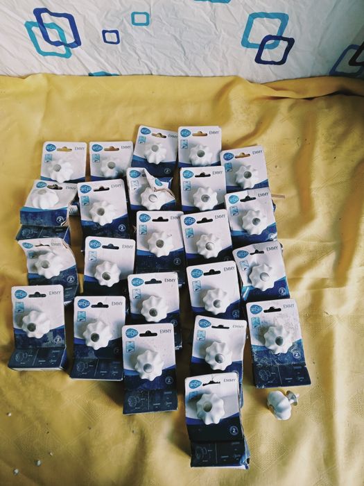 Wieszaki łazienkowe gałki do mebli