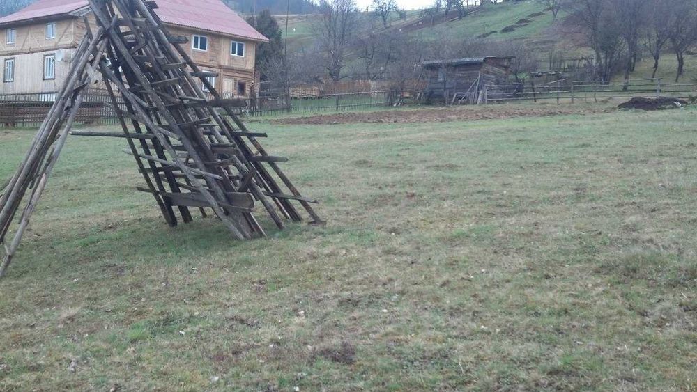 Земельна ділянка в центрі с.Бистриця Надвірн р-н Івано-Франківської