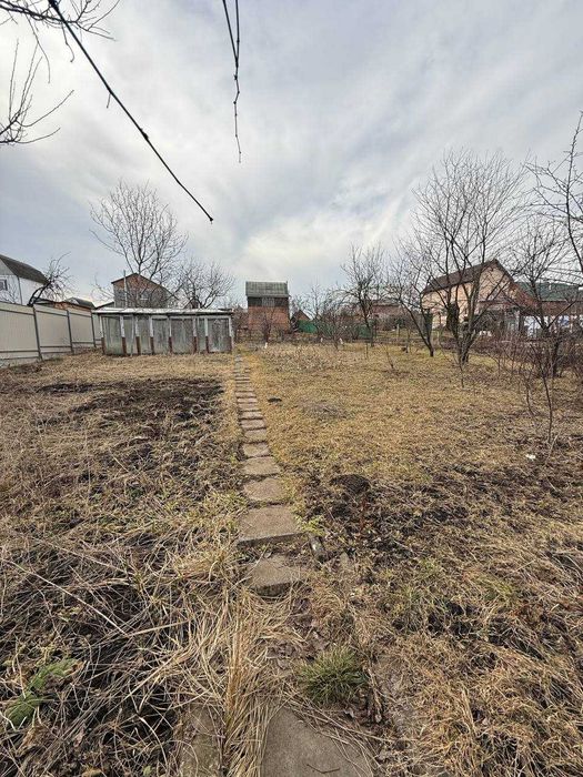 Продаж дачного будинку за Дубовим озером