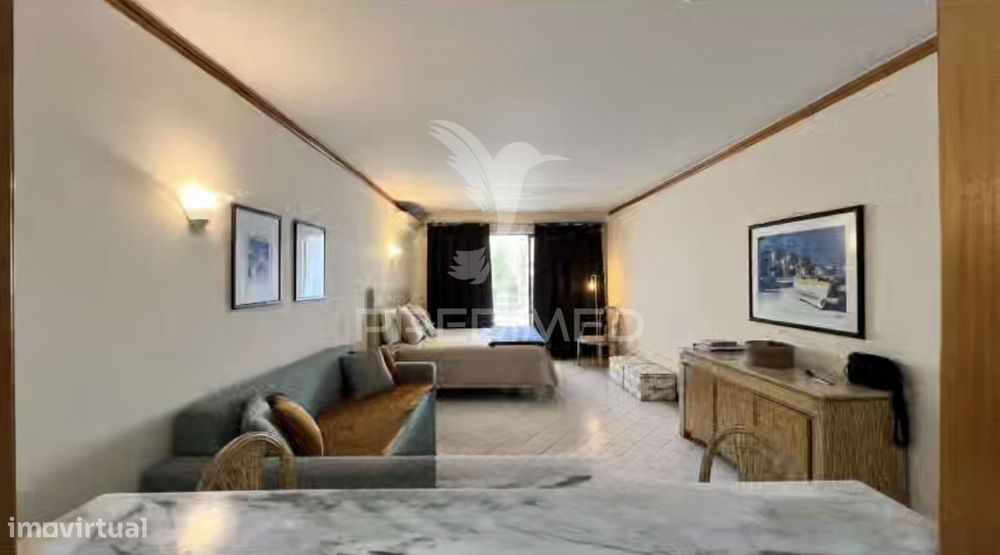 Apartamento T0 com Terraço e Vista Piscina – Luna Club Oceano, Albu...