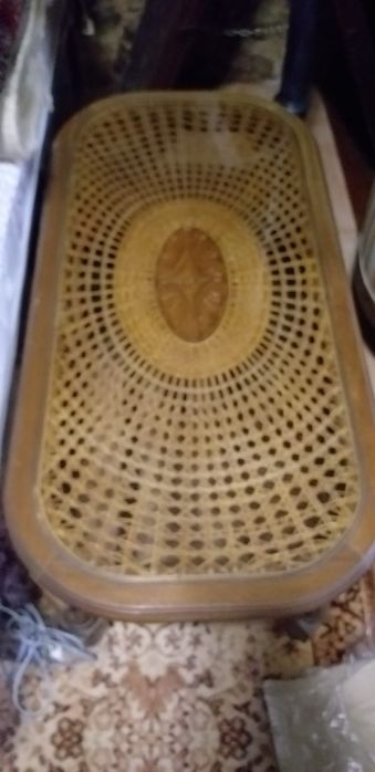 Glass-Top Table424933690799575040