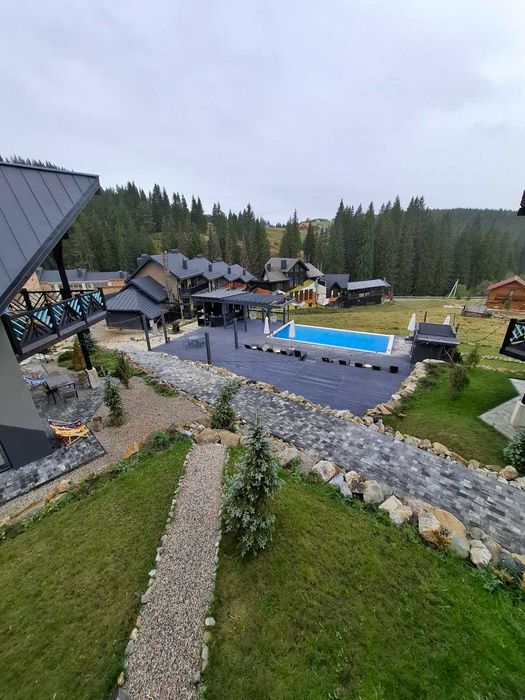 Продаю сучасний котеджний комплекс в серці Карпат! Працюючий бізнес.