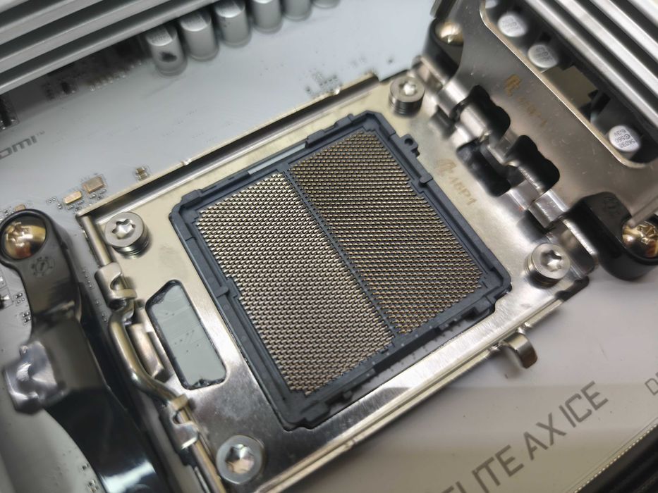 Płyta główna Gigabyte B650 Aorus Elite AX ICE box gwarancja nr. 406172