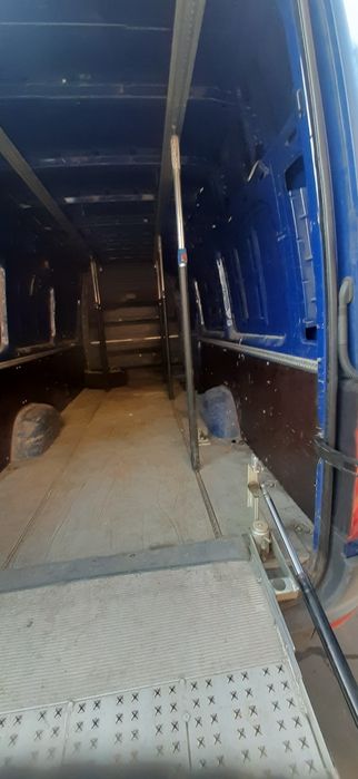 Wynajem samochodów dostawczych ,busów , osobowych, lawet kontenerów