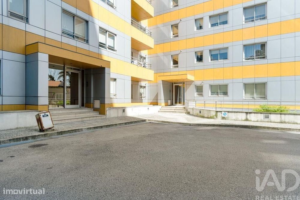 Duplex T1 em Campanhã de 82,1 m2