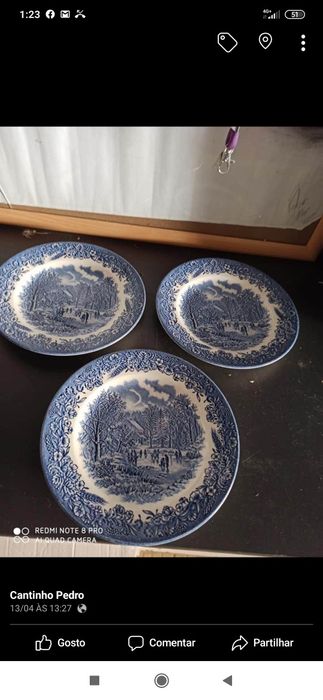 Hand-painted plates440619868608931841