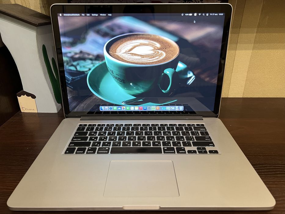 Майже ідеальний MacBook Pro 15 A1398 2015, батарея до 5.5 годин