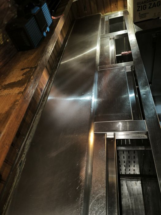 Bancada de bar em inox