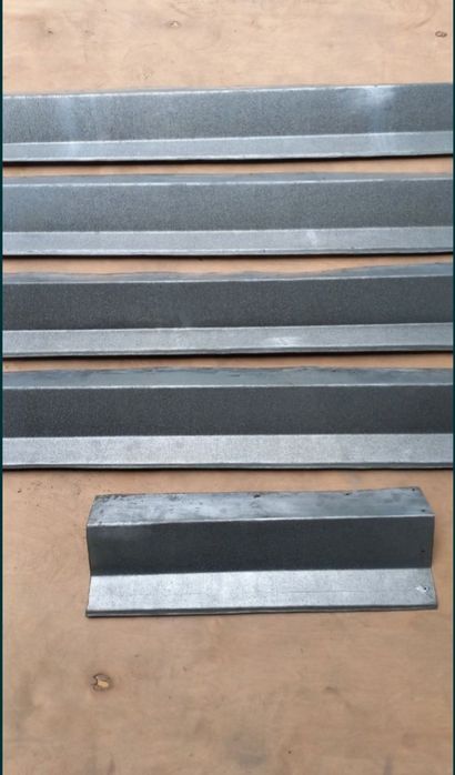 Полки-водоотводы оцинкованные ,колпак для вытяжной трубы