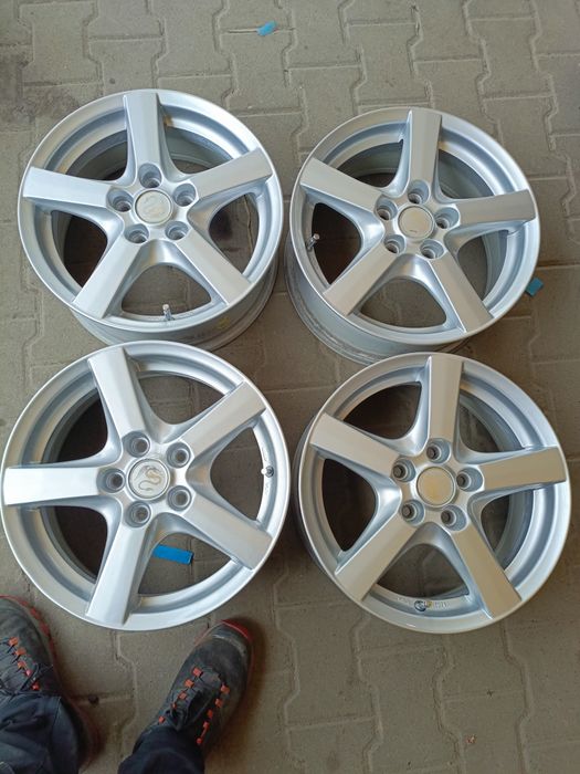 Felgi aluminiowe 5x112 et45 6,6jx16 volkswagen skoda audi seat