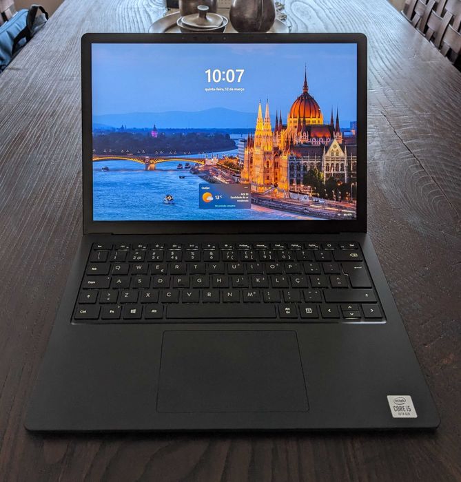 SURFACE Laptop 3 – Intel i5-1035G7/8GB RAM/256GB SSD/13.5" PixelSense