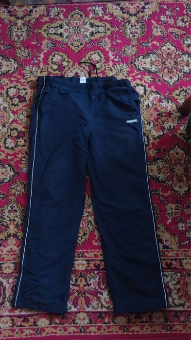 Нейлонові штани Reebok