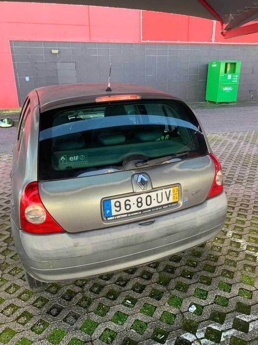 Renault clio impecavel