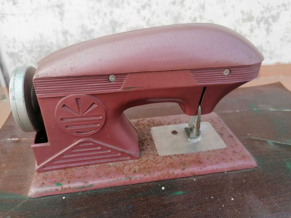 Maquina de costura antiga