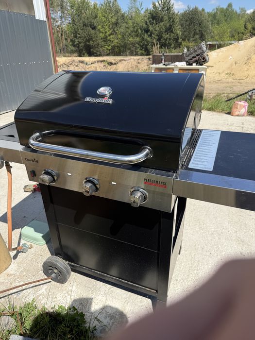 Sprzedam  Grill  Gazowy Char Broil