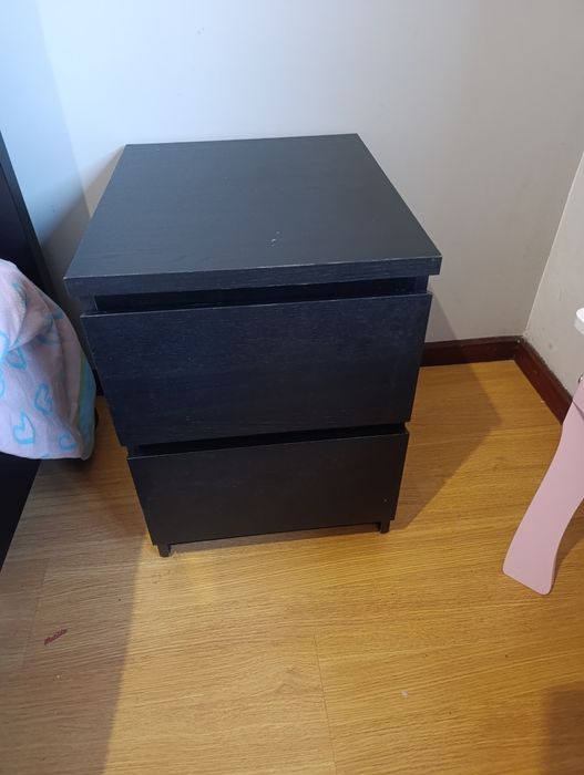 Vendo 2 mesinhas de cabeceira