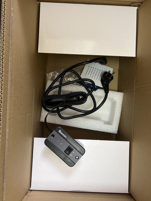 Інвертор-UPS Renogy 3000 Pure Sine Wave чиста синусоіда