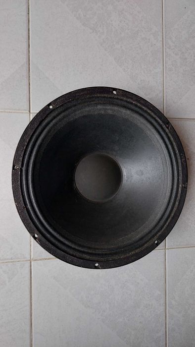 vários altifalantes 12" 8ohm