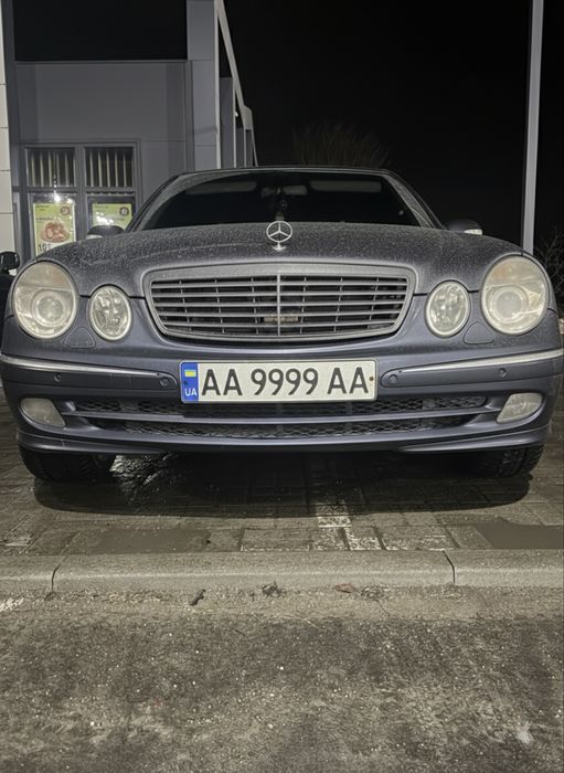 Передний бампер на Mercedes-Benz W211 (E-Class)