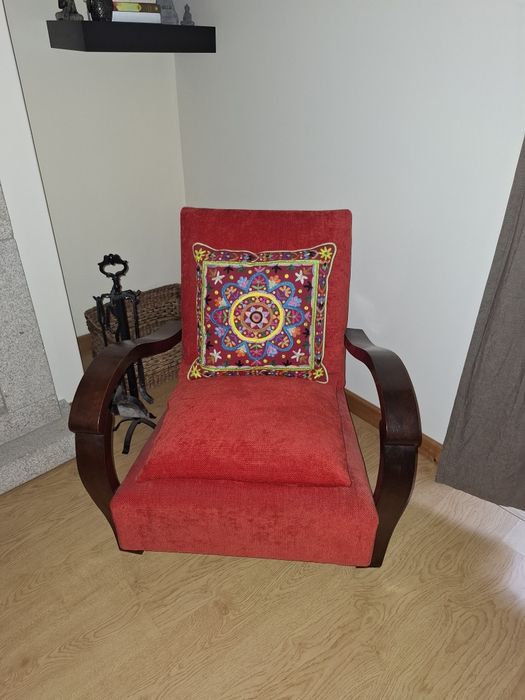 Cadeirões antigos restaurados