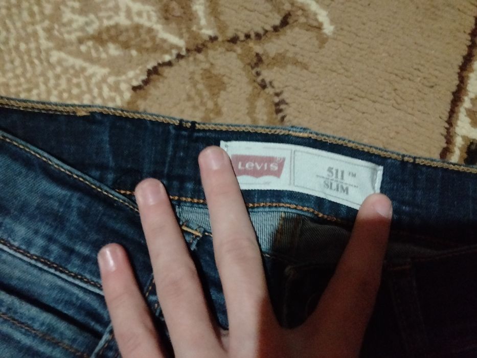 Джинси Levis 511