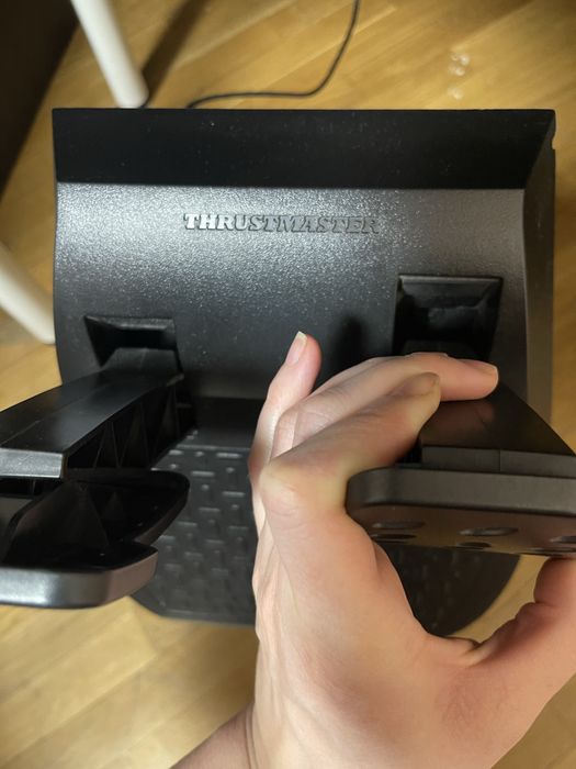 THRUSTMASTER T150 кермо і 2 педалі