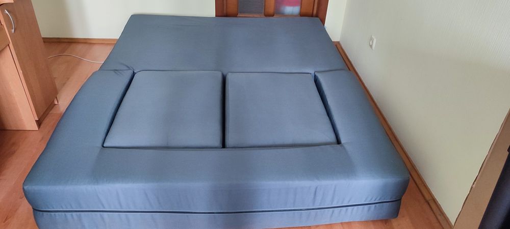Продам диван-трансформер (безкаркарсний)