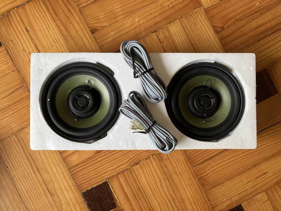 Par de Colunas monitores 50 watts 120mm