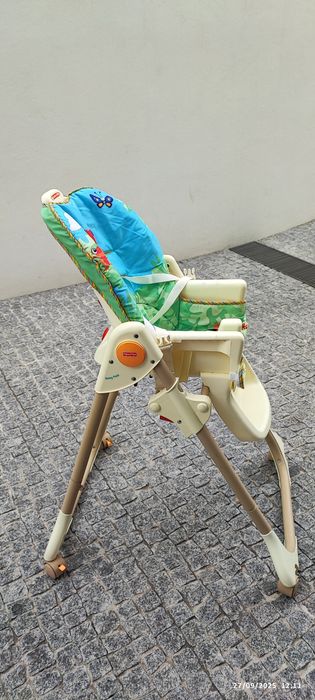 Cadeira de alimentação para bebé