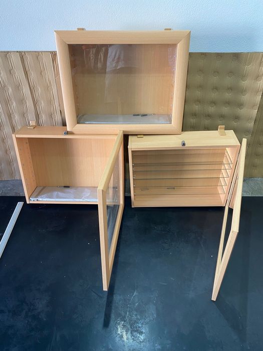 Vitrinas de Parede Novas