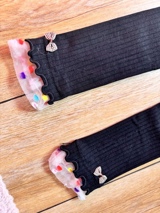 Legginsy w prążki ozdobne