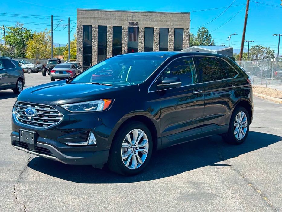Ford Edge Titanium      2021