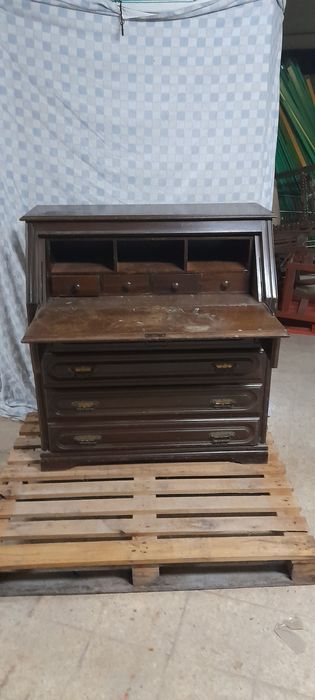 Escrivaninha en madeira