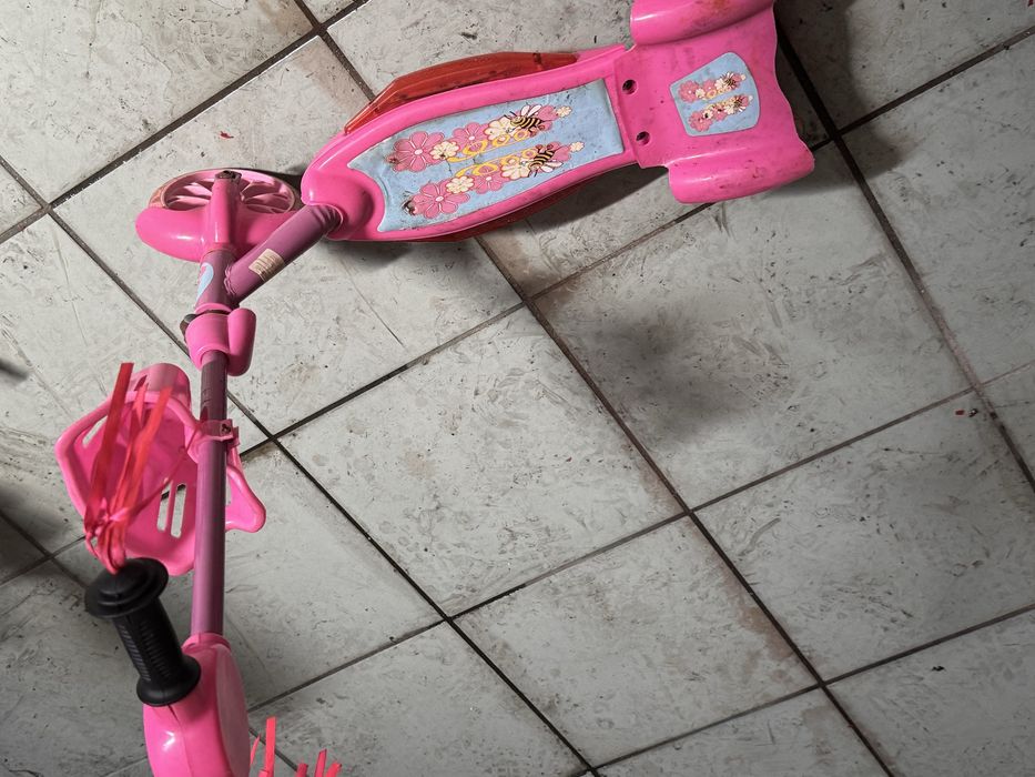 Trotinete usada para criança