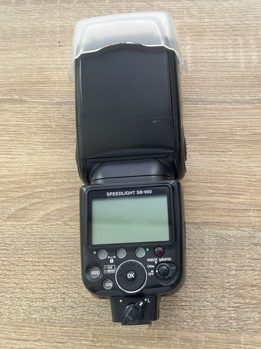 Nikon sb-900 speedlight