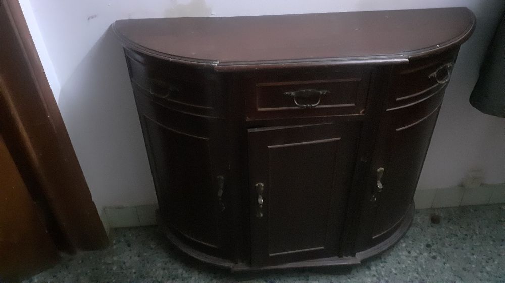 móvel de apoio, madeira maciça, movel+espelho 70 euros