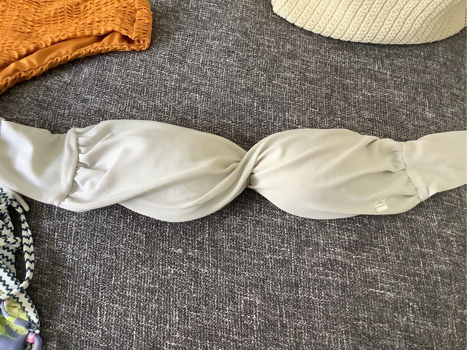 Biquini Branco tamanho S/M