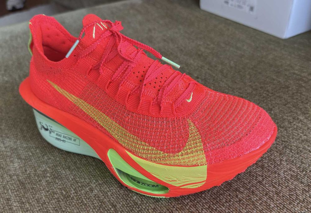 Nike Alphafly 3 - Tam 42 - Novas (sem uso)