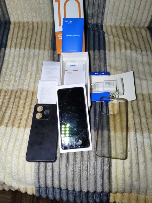 Продам телефон текно спарк 10 про