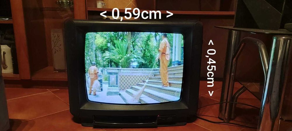 Televisão mitsai antiga