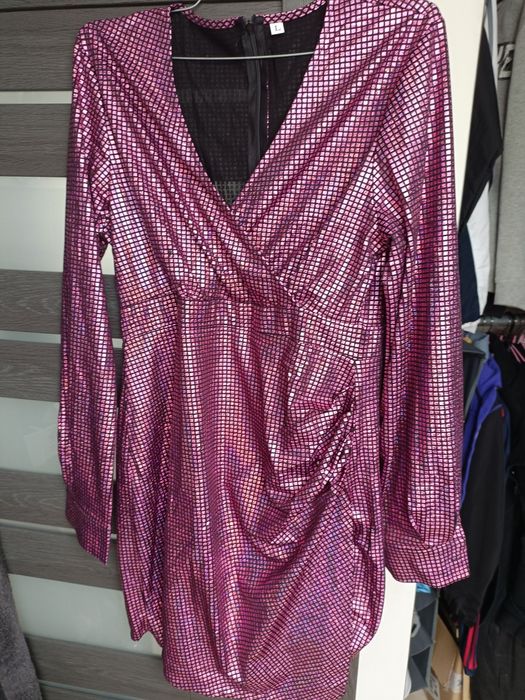 Piękna sukienka na sylwestra, imprezę, połyskująca, sexi, długi rękaw