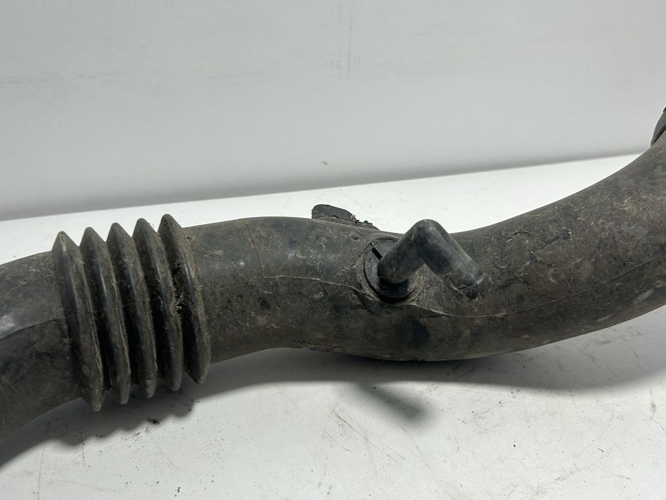 Патрубок повітряного фільтра турбини Renault Laguna II лагуна 2 (2001-2007) 7700116005