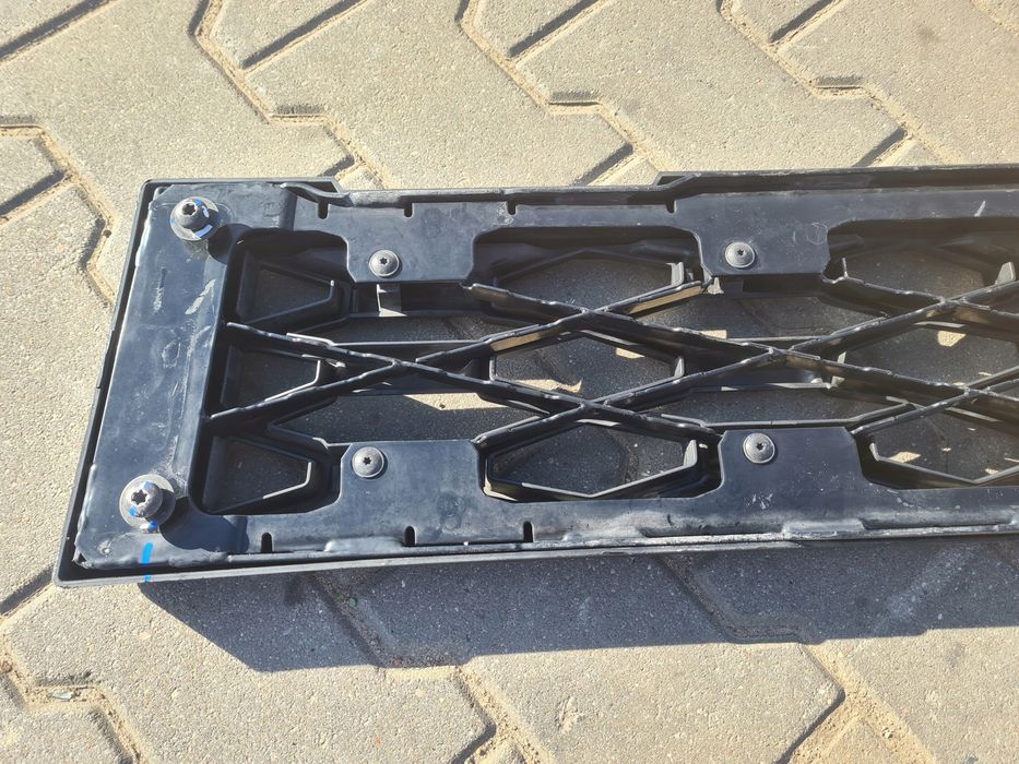 Atrapa stopień ławka Grill Kratka Renault Gama T Range Evo Lift