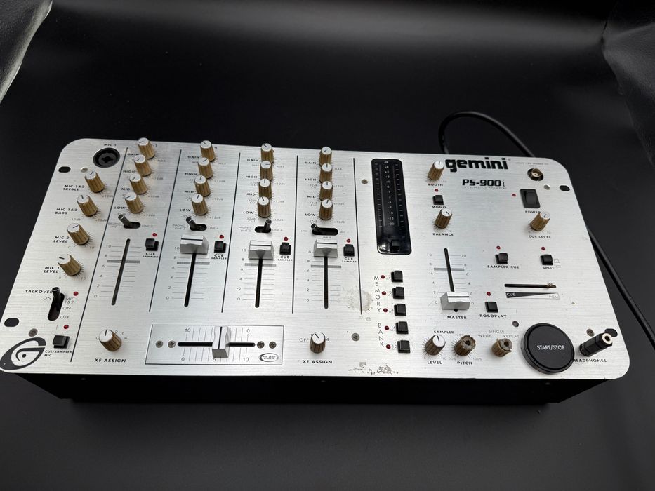 Profesjonalny mikser Dj Gemini PS-900i