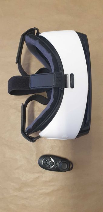 Okulary VR Samsung GearVR z kontrolerem pilotem