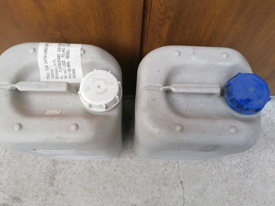 Bańki, kanistry plastikowe spożywcze 15l.