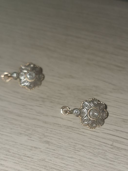 Brincos antigos ouro e prata