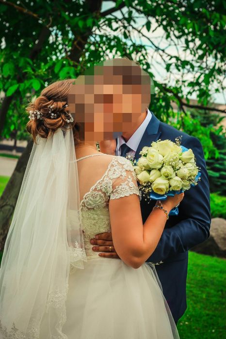 Весільна сукня, свадебное платье (фата, круги, туфлі 37 розміру)
