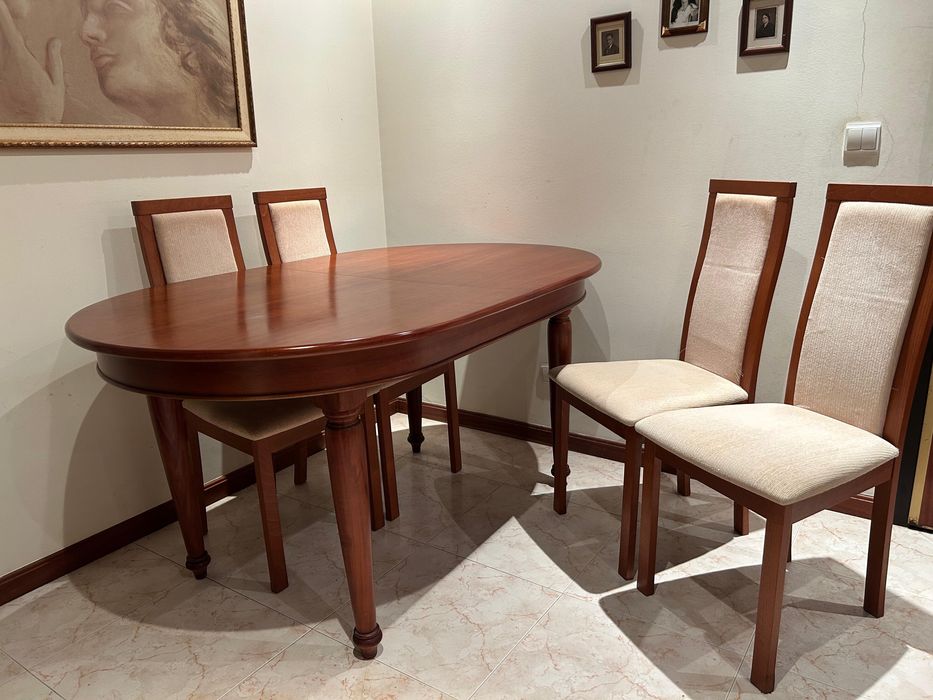 Mesa em Cerejeira Maciça + 4 cadeiras