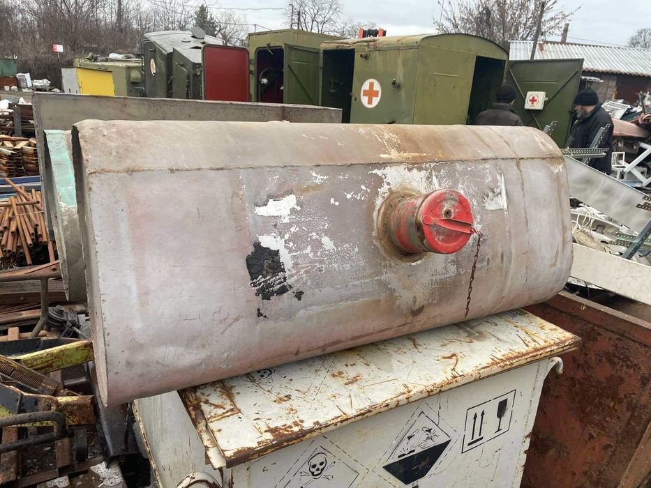 Продам бак с нержавеющей стали.